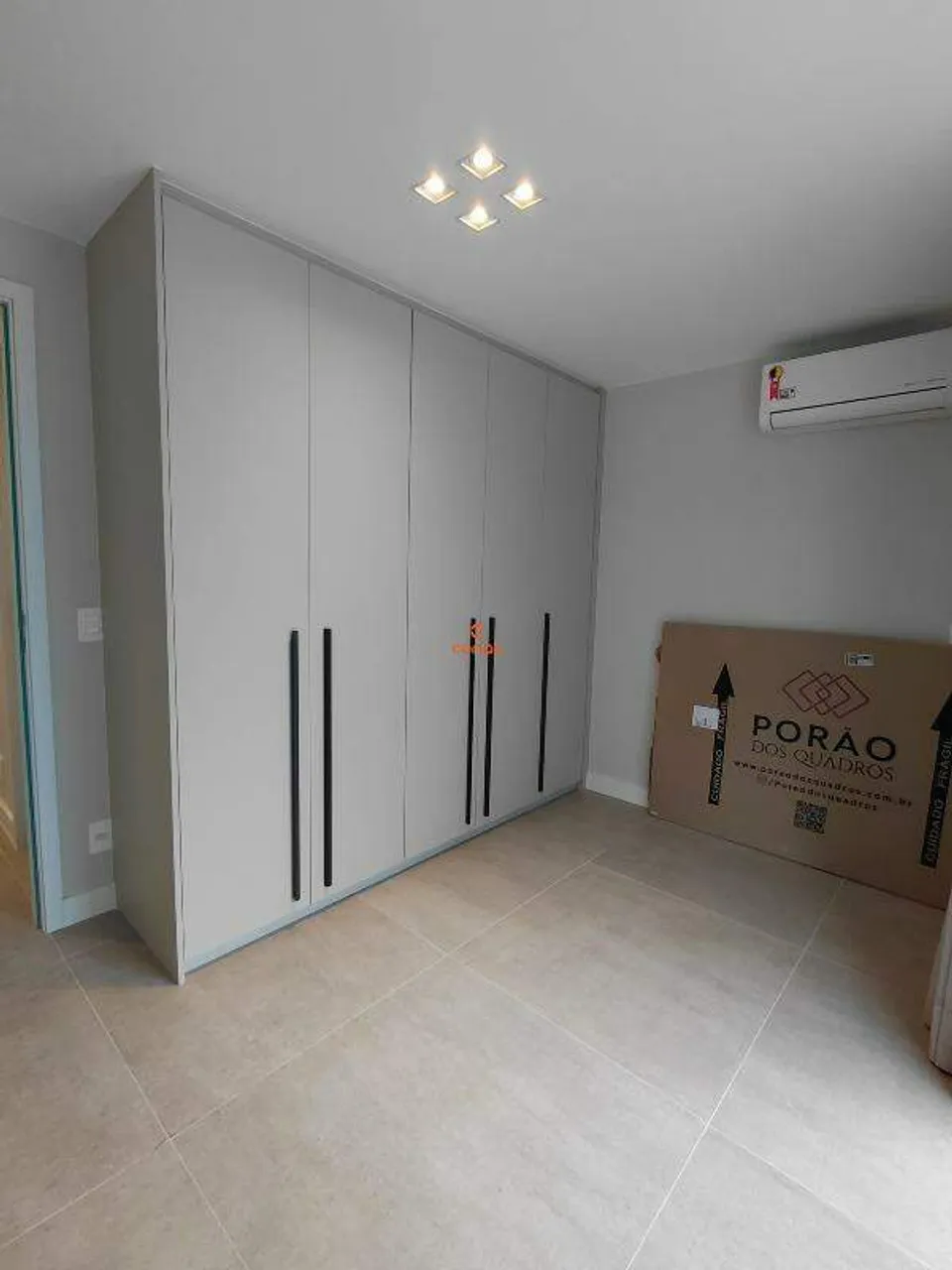 Apartment with 3 bedrooms, 2 bathrooms and enclosed balcony — photo 12