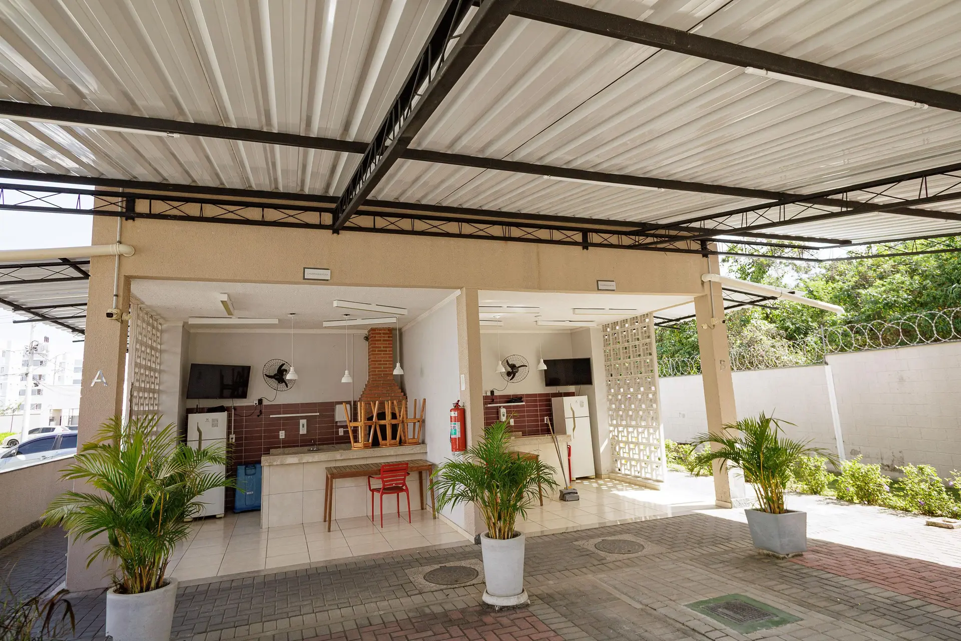 Unfurnished 2-bedroom apartment with 1 bathroom — photo 25
