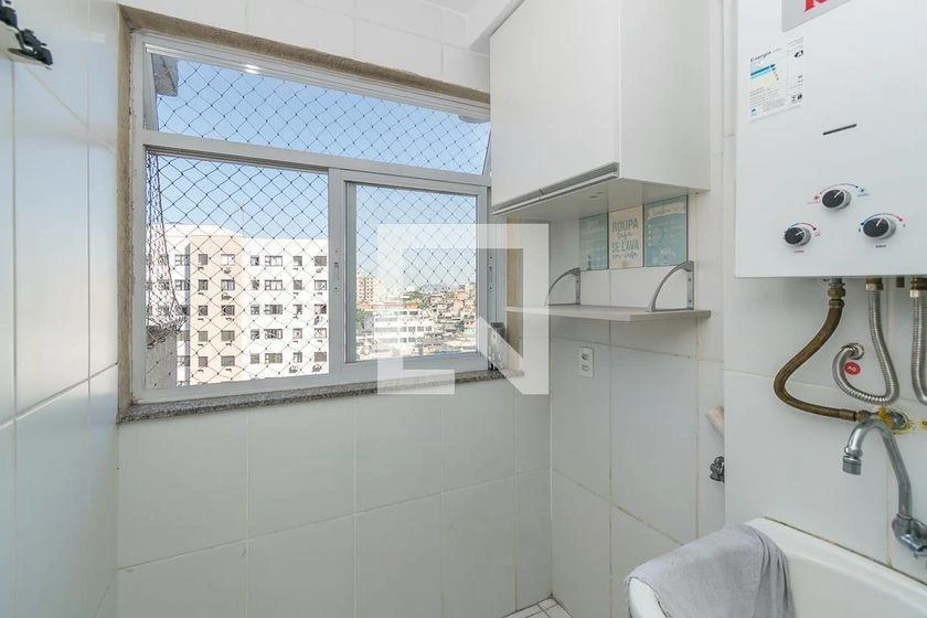 64 m² apartment with 3 bedrooms and open-plan kitchen — photo 47