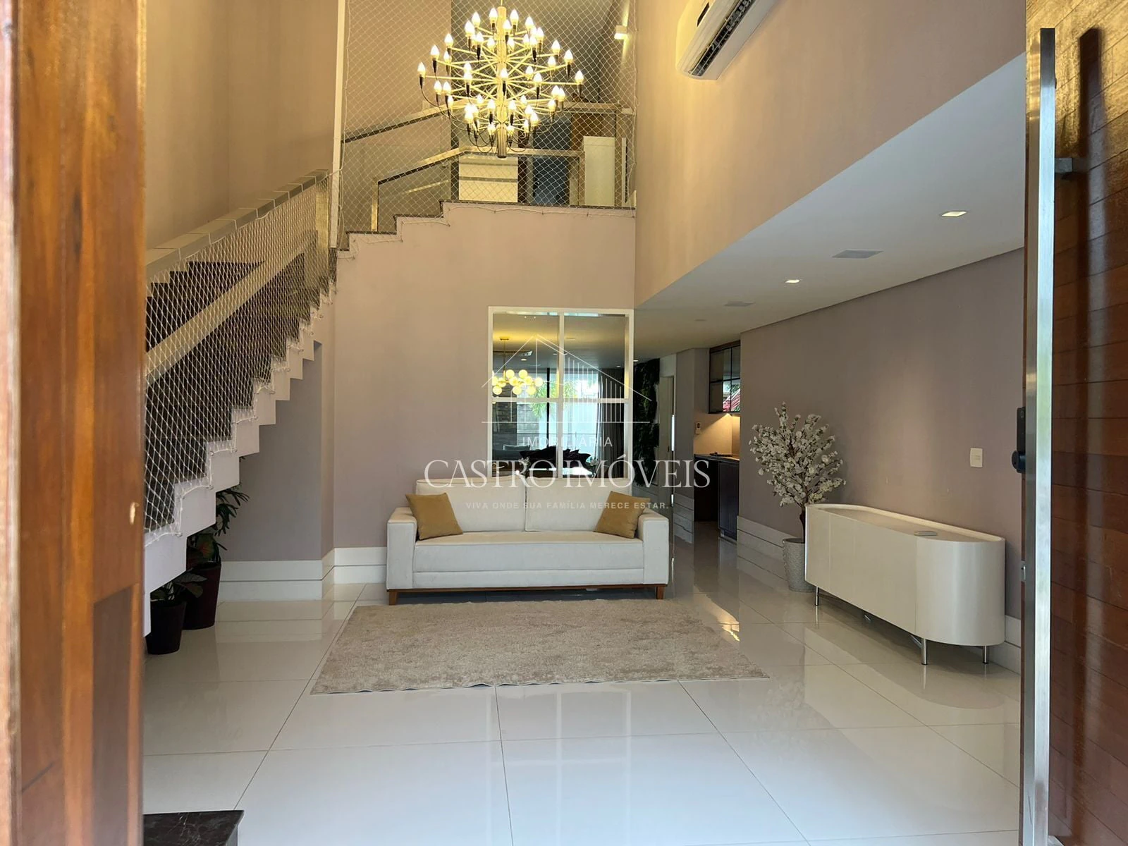 House 980 m² with 4 en-suite bedrooms and gas kitchen — photo 23
