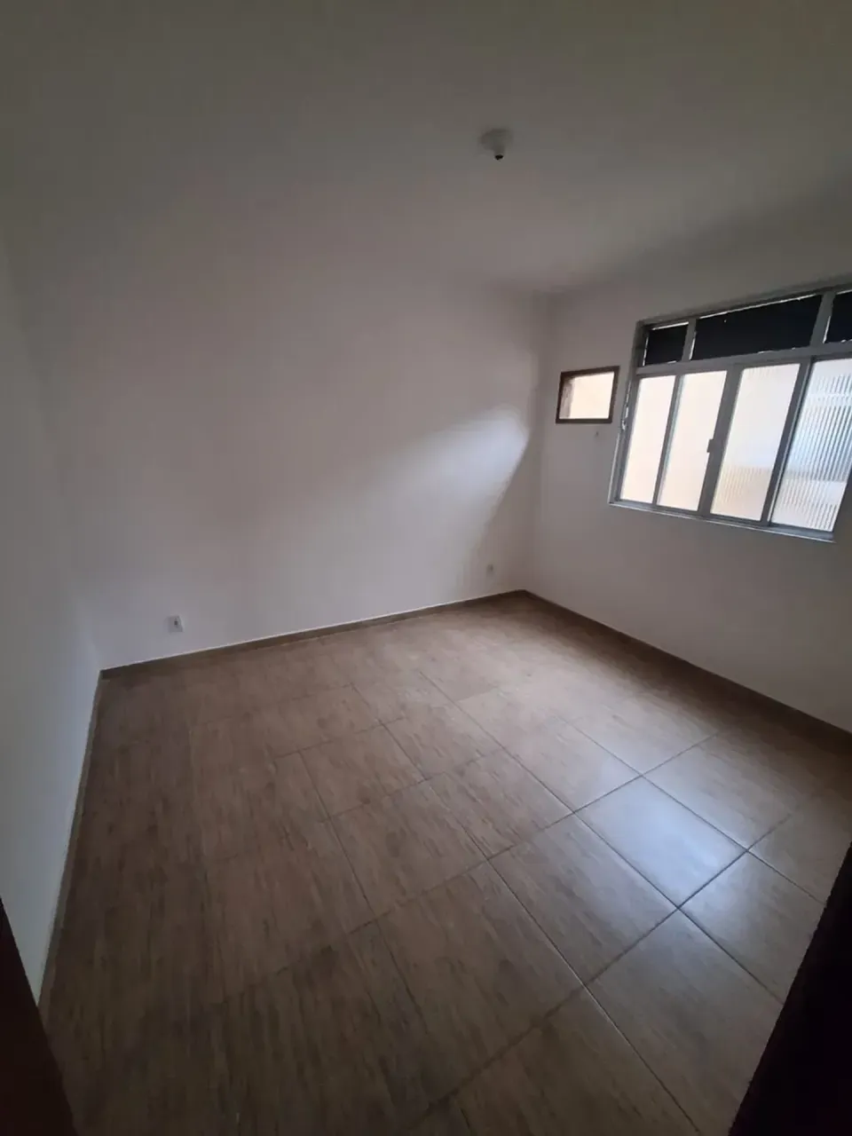 Rental apartment with no parking, 1 bedroom and 1 bathroom