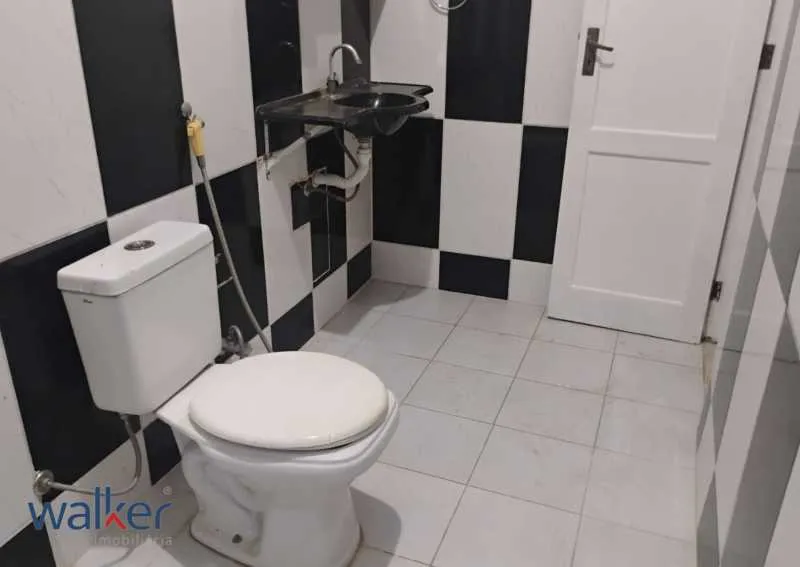 Unfurnished apartment with 3 bedrooms and 2 bathrooms — photo 15