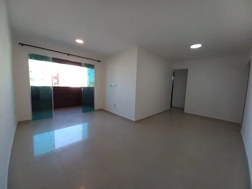 3-bedroom apartment, 1 with its own bathroom, 70 m² — photo 4