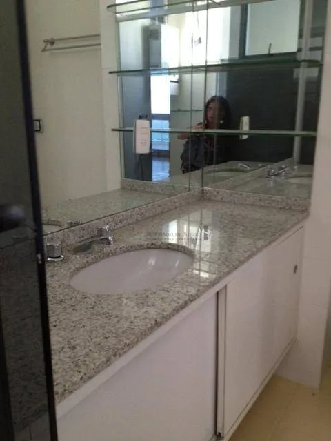 Water view in a 4-bedroom apartment, 350 m² — photo 31