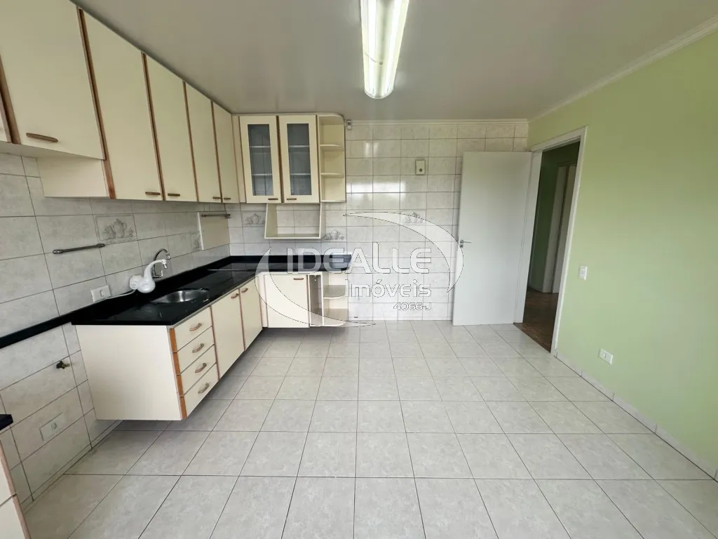 184 m² house with a built-in balcony grill — photo 5