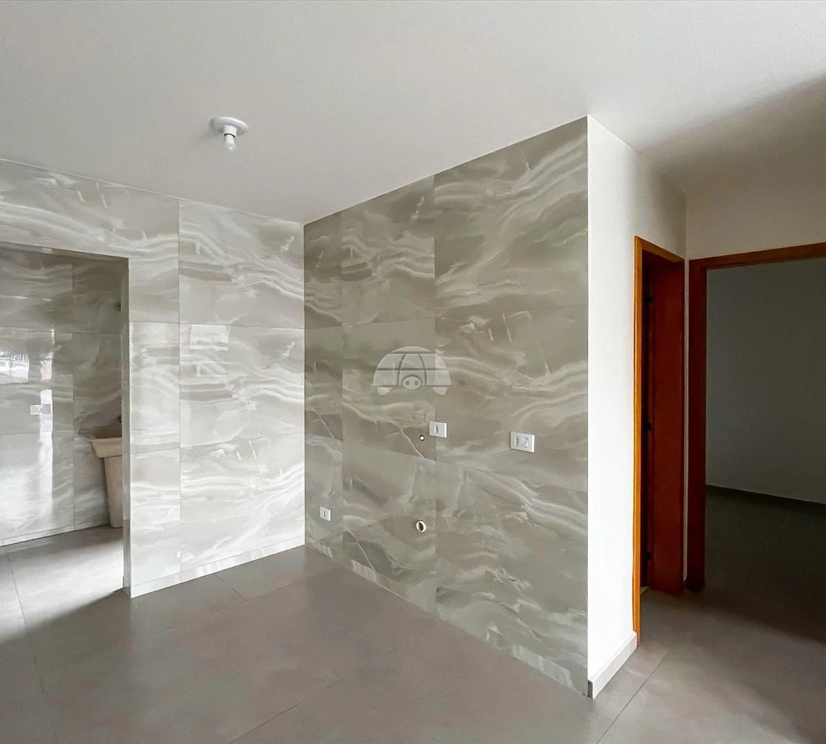39 m² house with a glass shower enclosure — photo 23