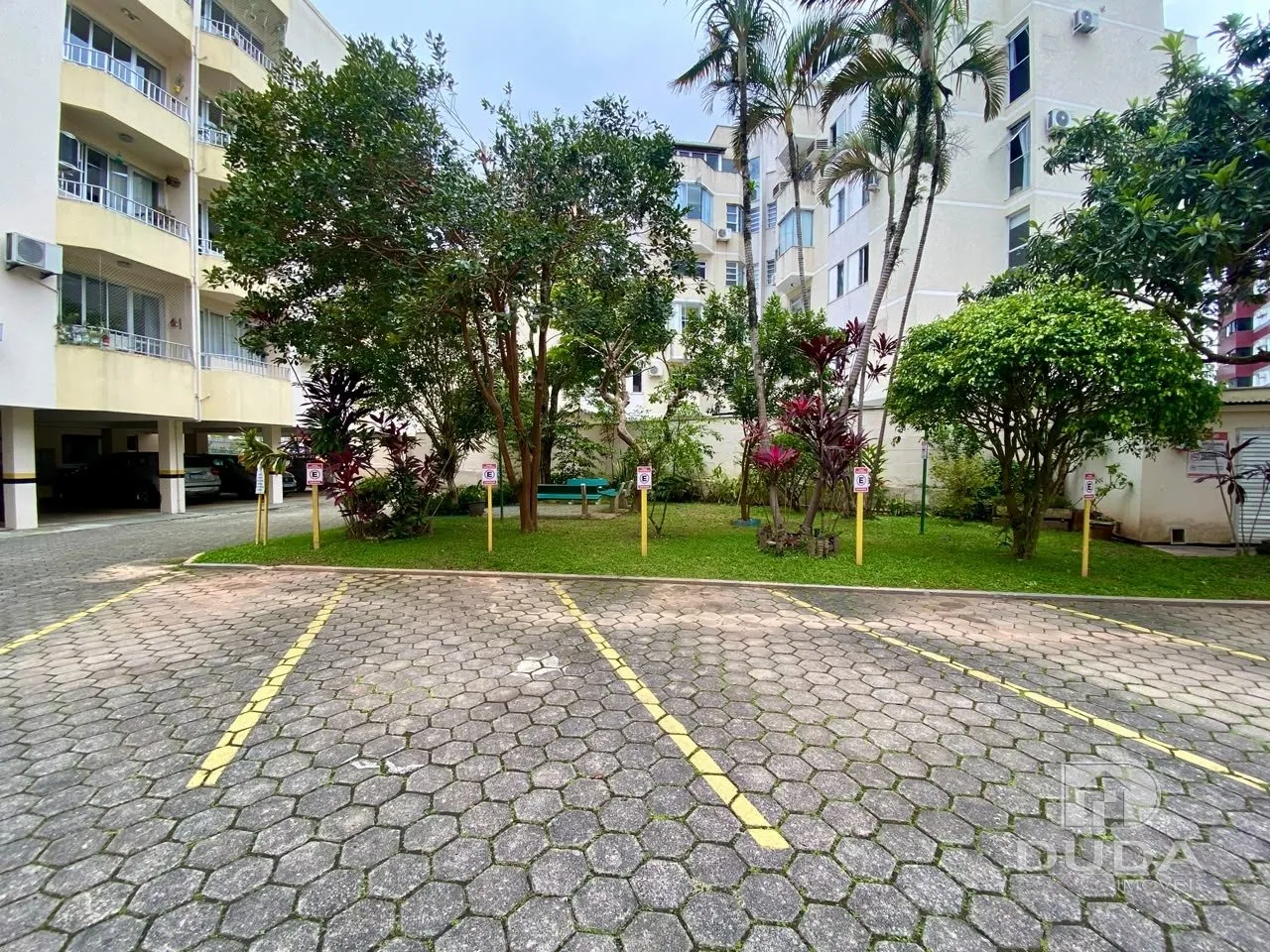3-bedroom apartment, 1 with its own bathroom, 103 m² — photo 23