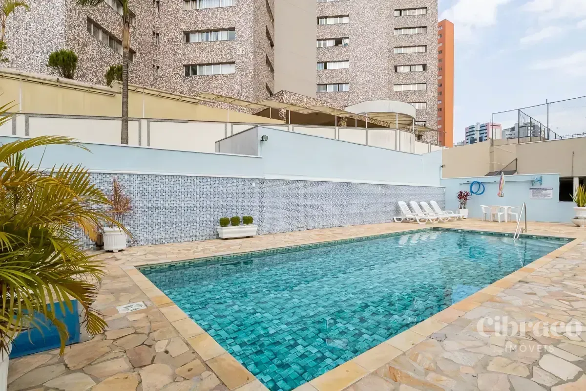 Apartamento mobiliado com 3 quartos e cozinha com fogão a gás — photo 19
