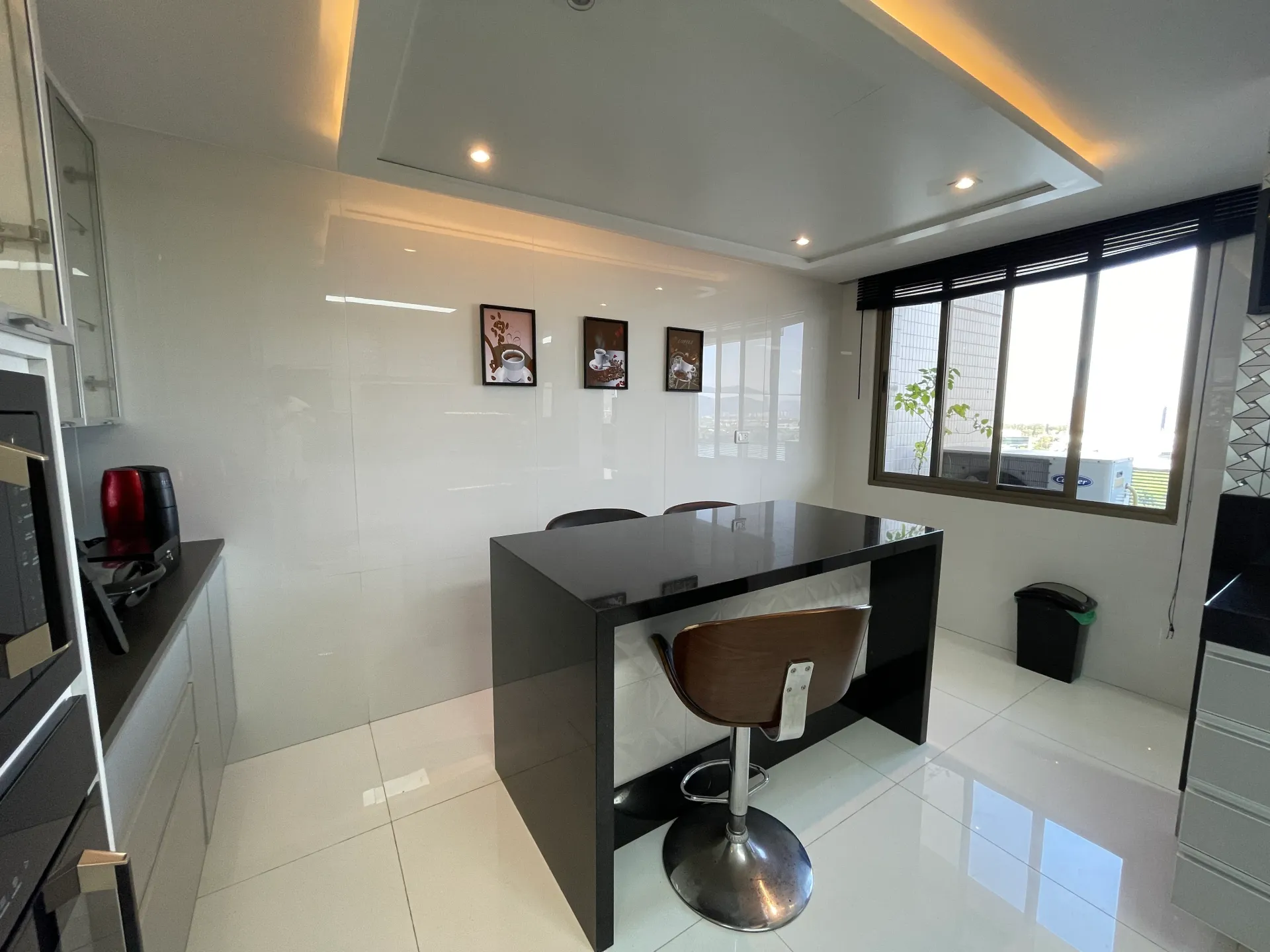 Apartamento de 4 dormitorios con balcón acristalado y 267 m² — photo 33