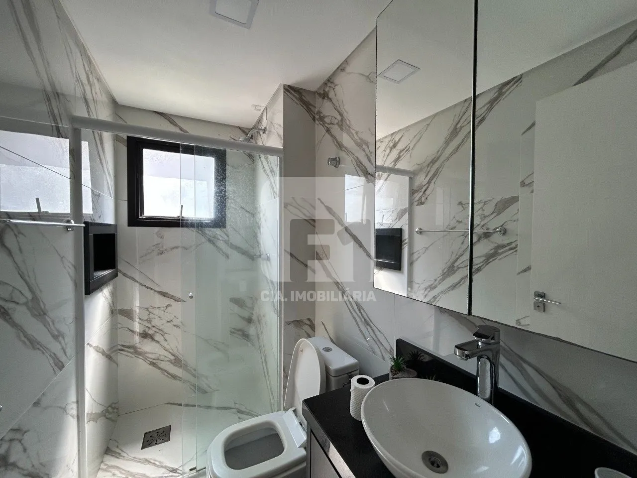Furnished 3-bedroom apartment with 101 m² and balcony — photo 9