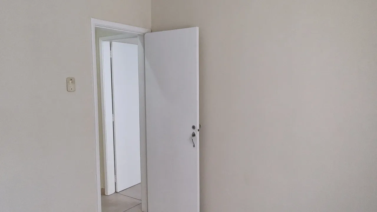 2-bedroom 2-bath apartment with no parking space — photo 20