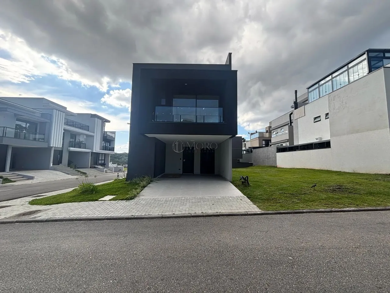 Condo house with 3 bedrooms and 243 m²