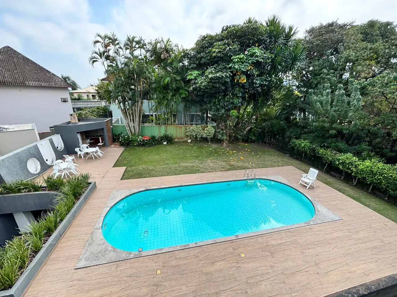 Furnished 580 m² house with 4 bedrooms and a gas kitchen — photo 12