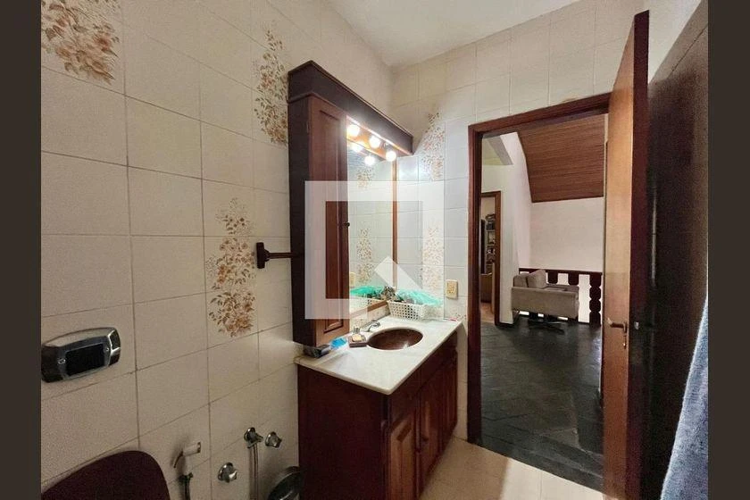 Casa de 300 m² com 4 quartos e 2 vagas — photo 50
