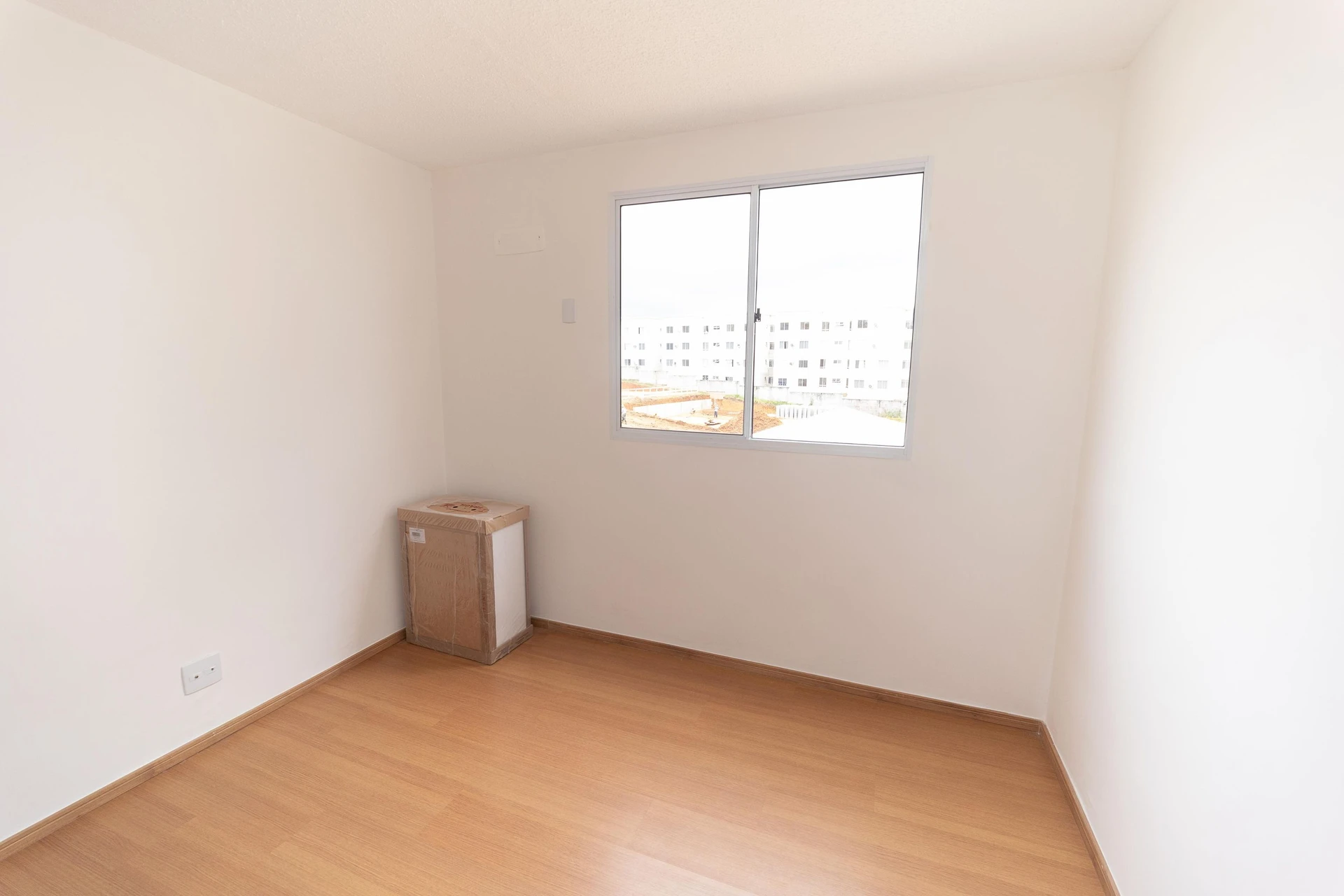 2-bedroom apartment in a building with a pool — photo 15