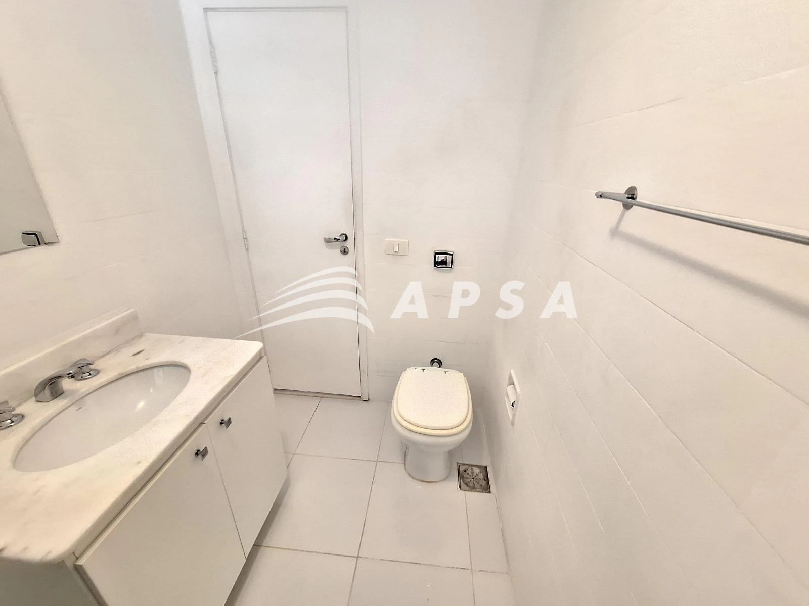 Квартира: 2 спальні, 1 з власною ванною кімнатою, 93 м² — photo 11