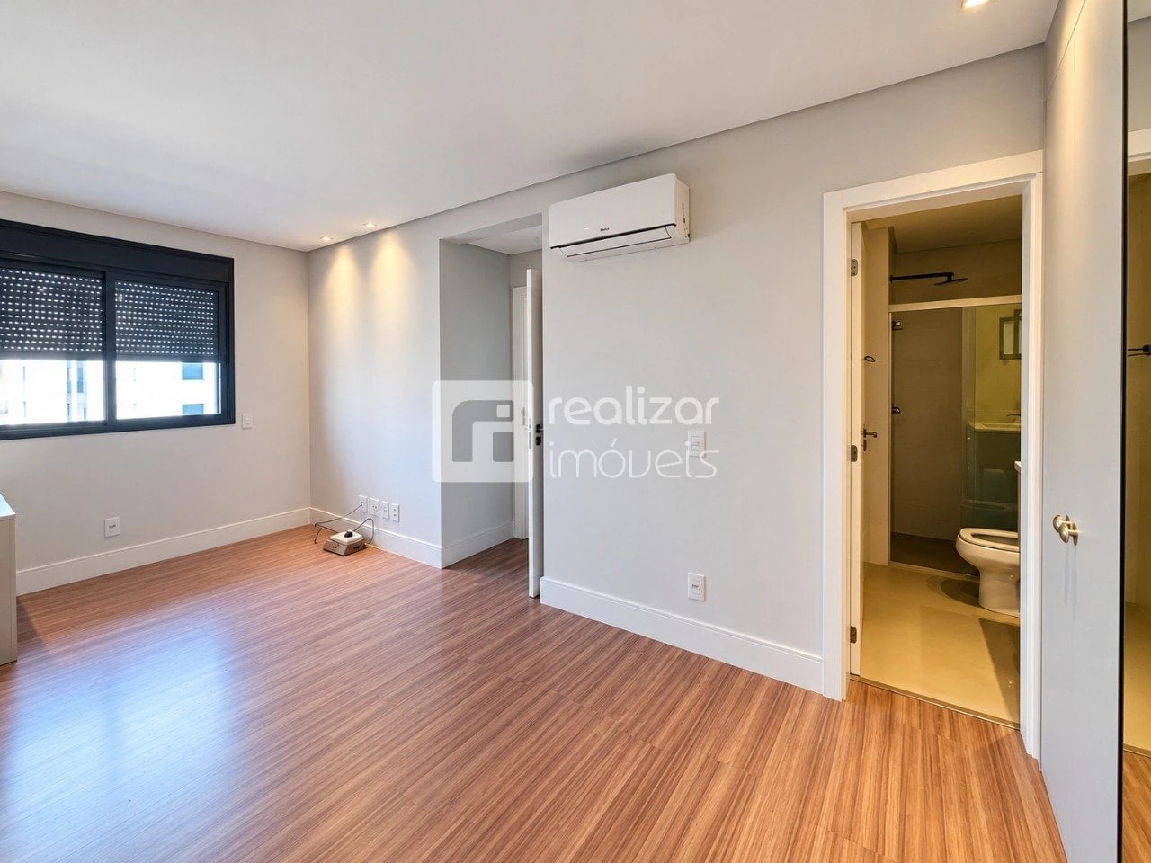 Furnished apartment, 79 m², with a grill on the balcony — photo 7
