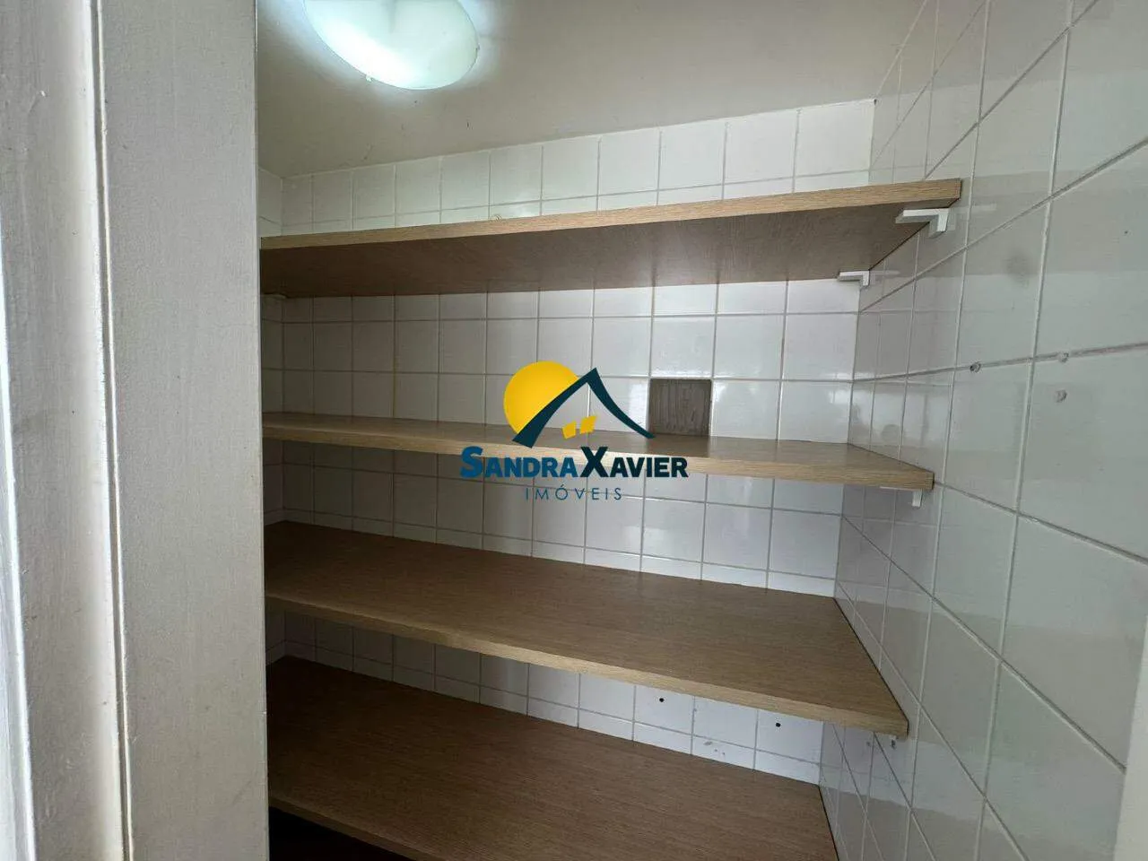 Furnished 3-bedroom apartment with 3 bathrooms and views — photo 23