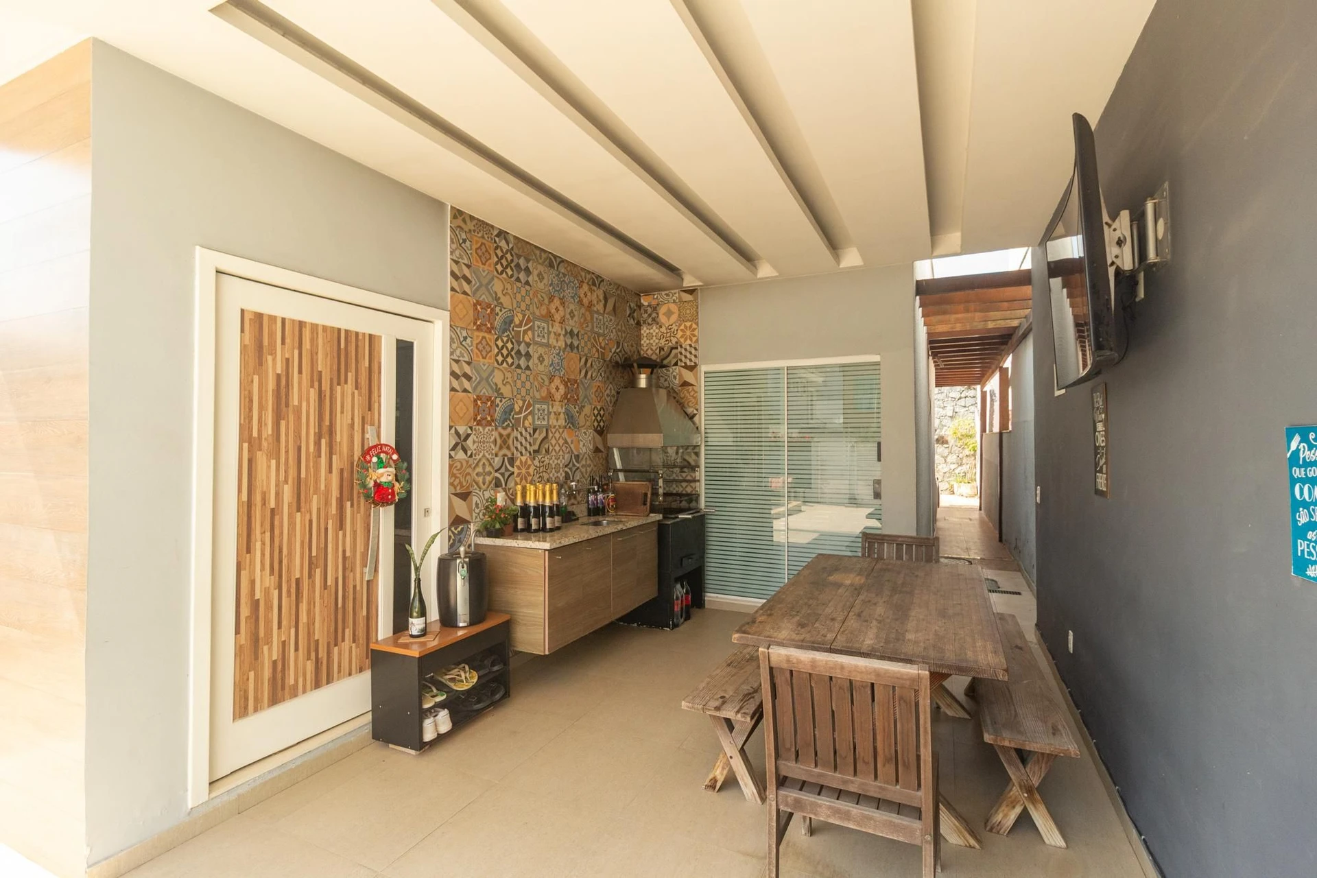 Furnished house, 285 m², with a private pool — photo 48
