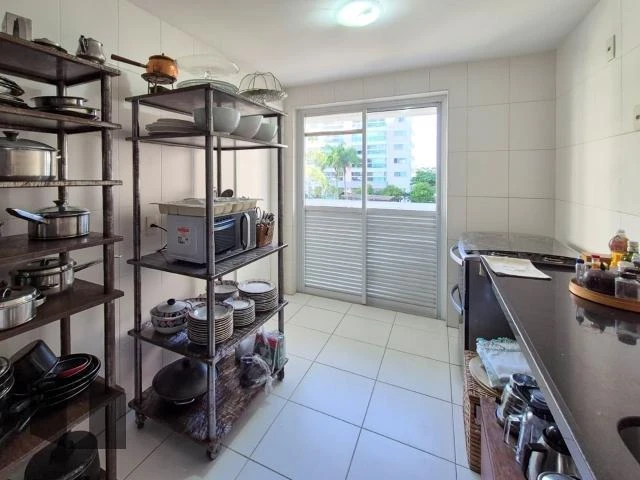 Apartment with 4 bedrooms and 4 bathrooms — photo 35