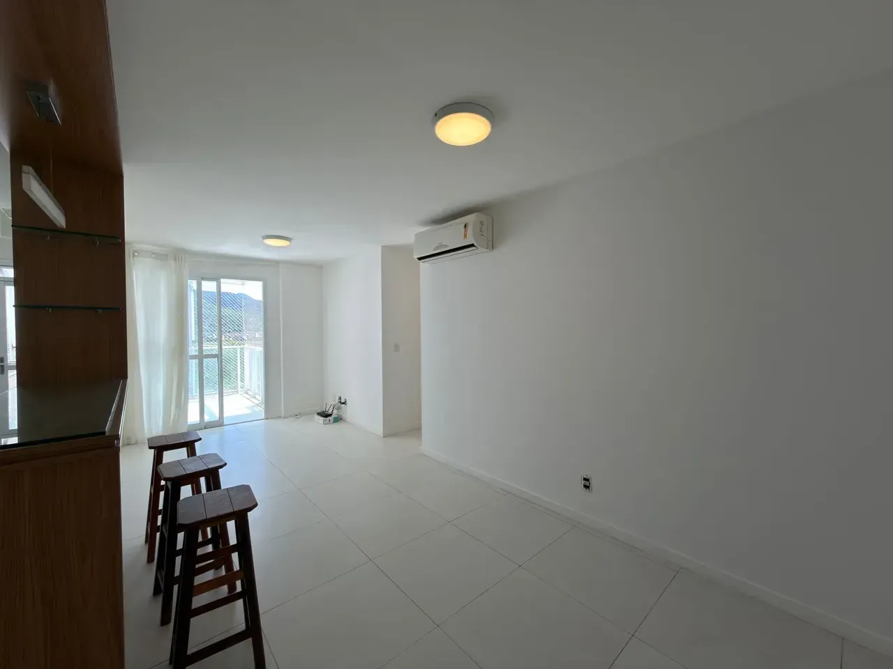 Furnished 3-bedroom apartment with 2 bathrooms and parking — photo 9
