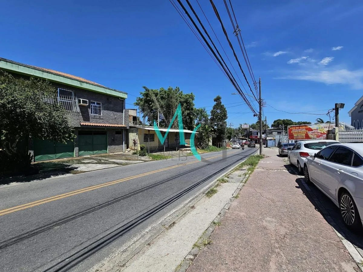 Casa ampla sem mobília com 720 m², 1 quarto e 4 banheiros — photo 24