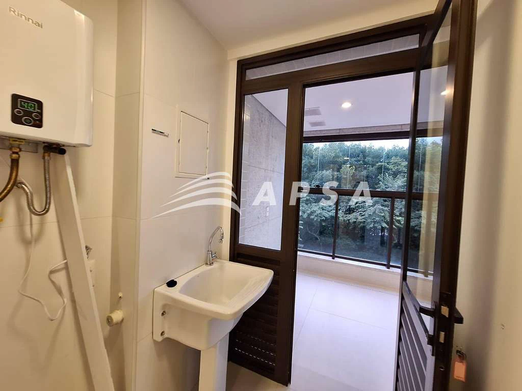 74 m² apartment with 2 en-suite bedrooms and 2 parking — photo 25