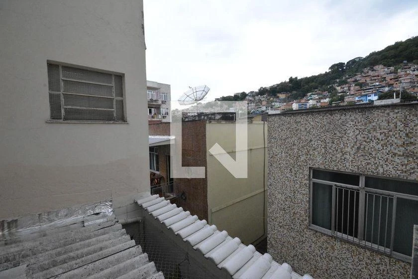3-bedroom apartment with a mountain view — photo 18