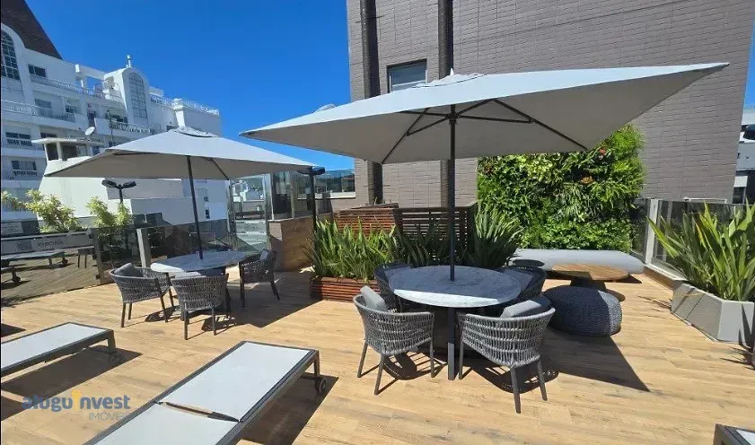 Unfurnished studio with open-plan gas kitchen and parking — photo 4