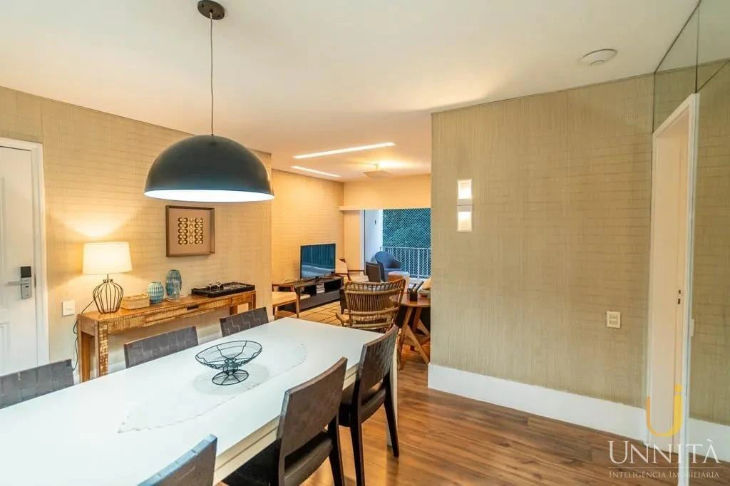 Rental apartment with 4 bedrooms and enclosed balcony — photo 20