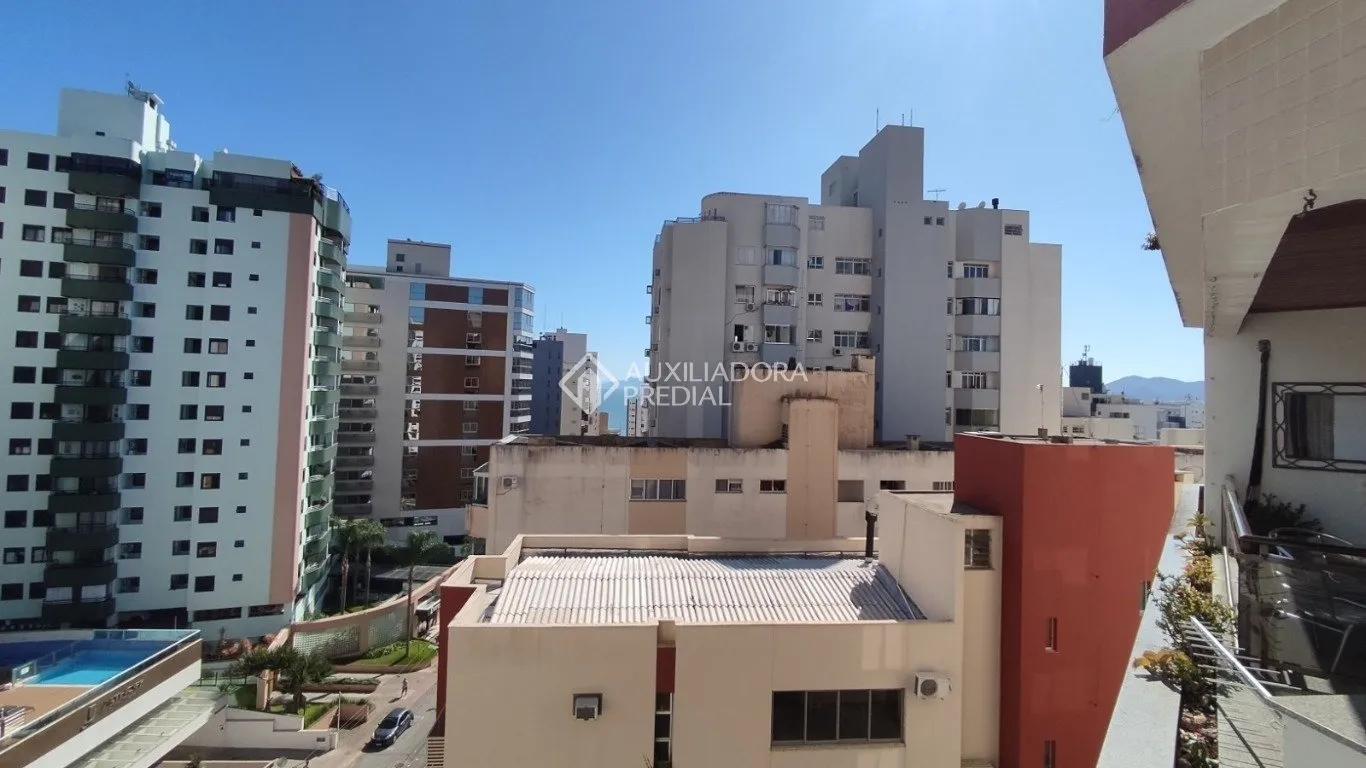 Apartamento amueblado de 4 dormitorios, 296 m², 3 plazas — photo 14