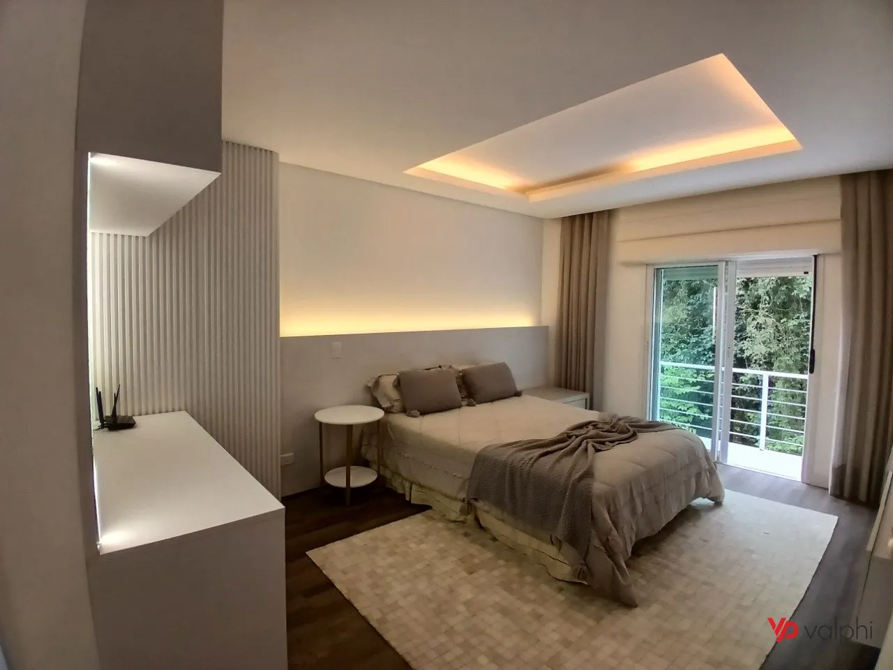 4-bedroom house with a grill on the balcony — photo 40