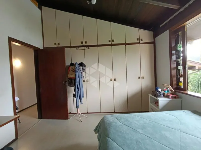 House, 600 m², with a bathtub — photo 25