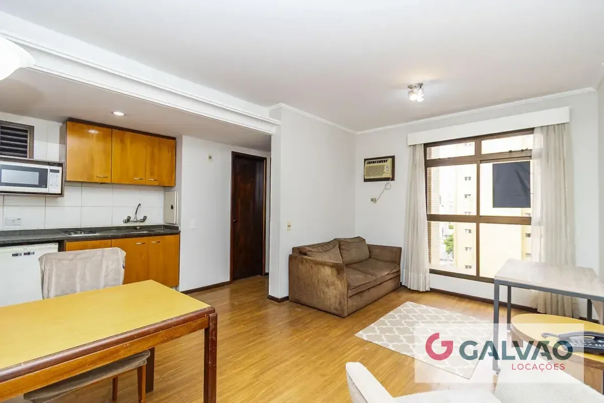 Wood or laminate floors in a one-bedroom apartment, 42 m² — photo 20