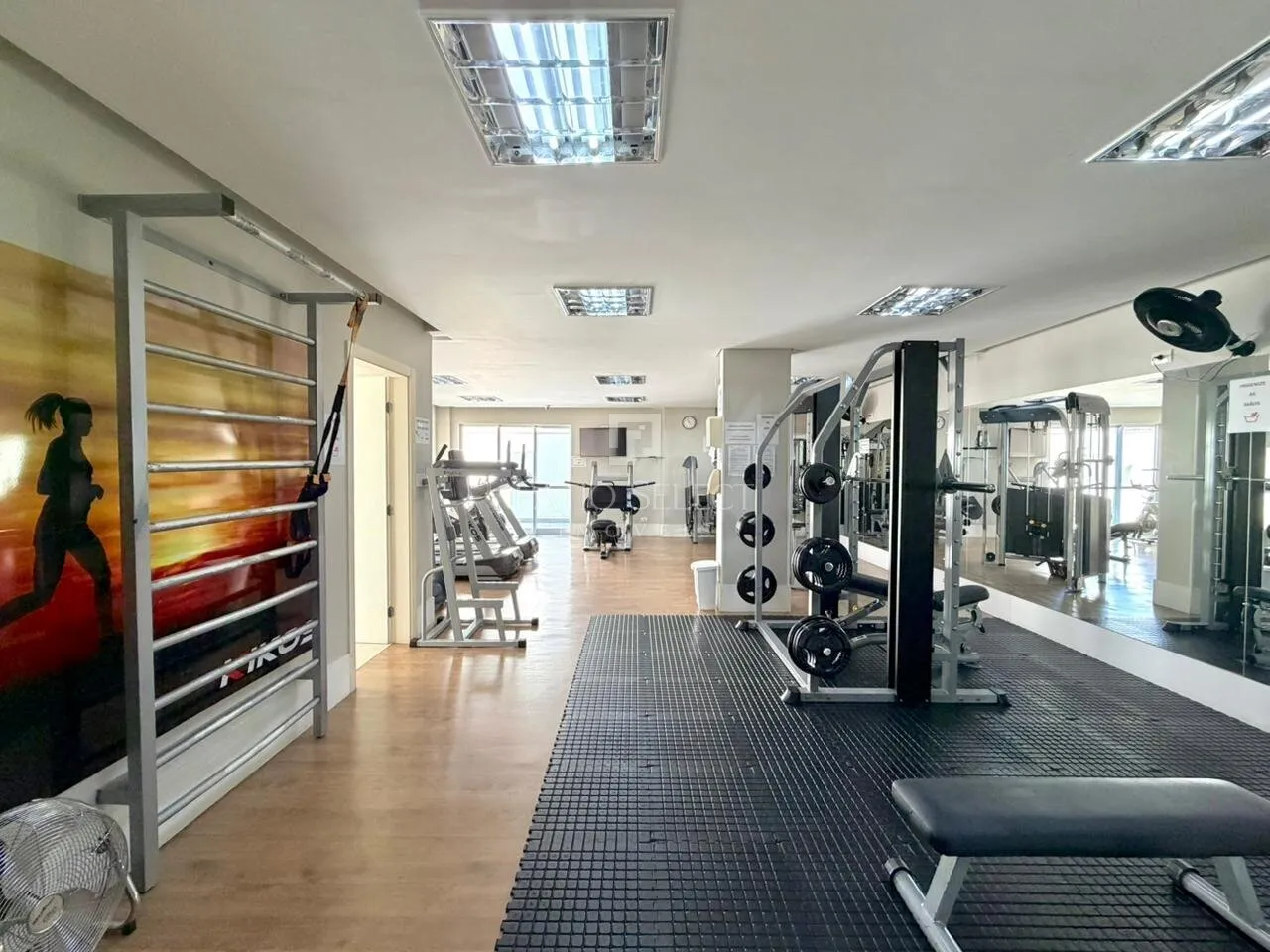 3-bedroom apartment with a washing machine in Curitiba — photo 44