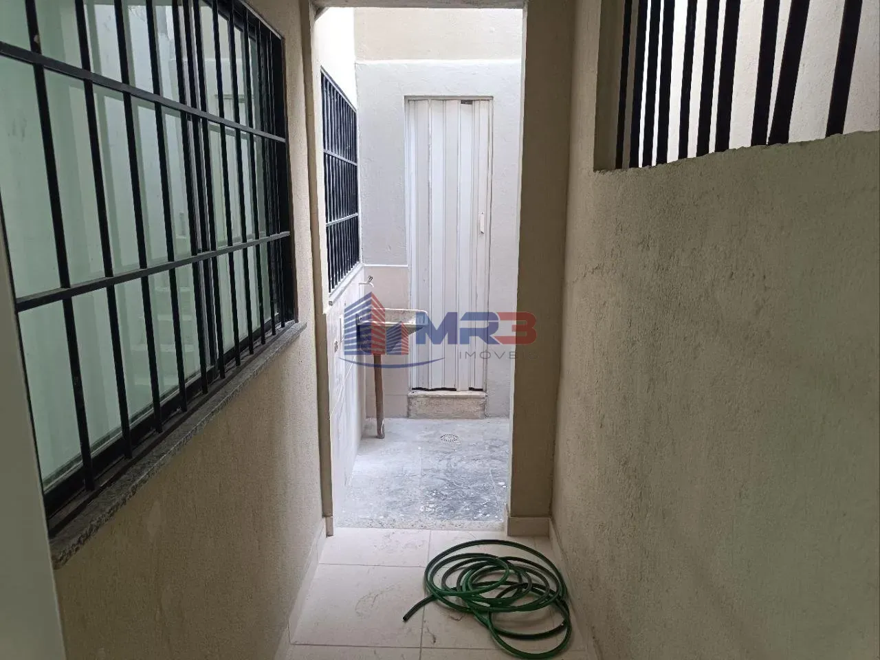3-bedroom house with 204 m² and 2 en-suites — photo 37