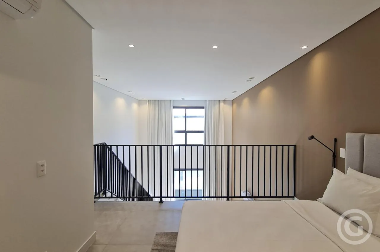 Furnished apartment with 1 en-suite bedroom and 2 baths