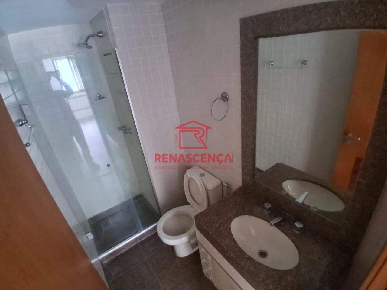 Квартира з 2 спальнями, балконом і 1 паркомісцем — photo 16