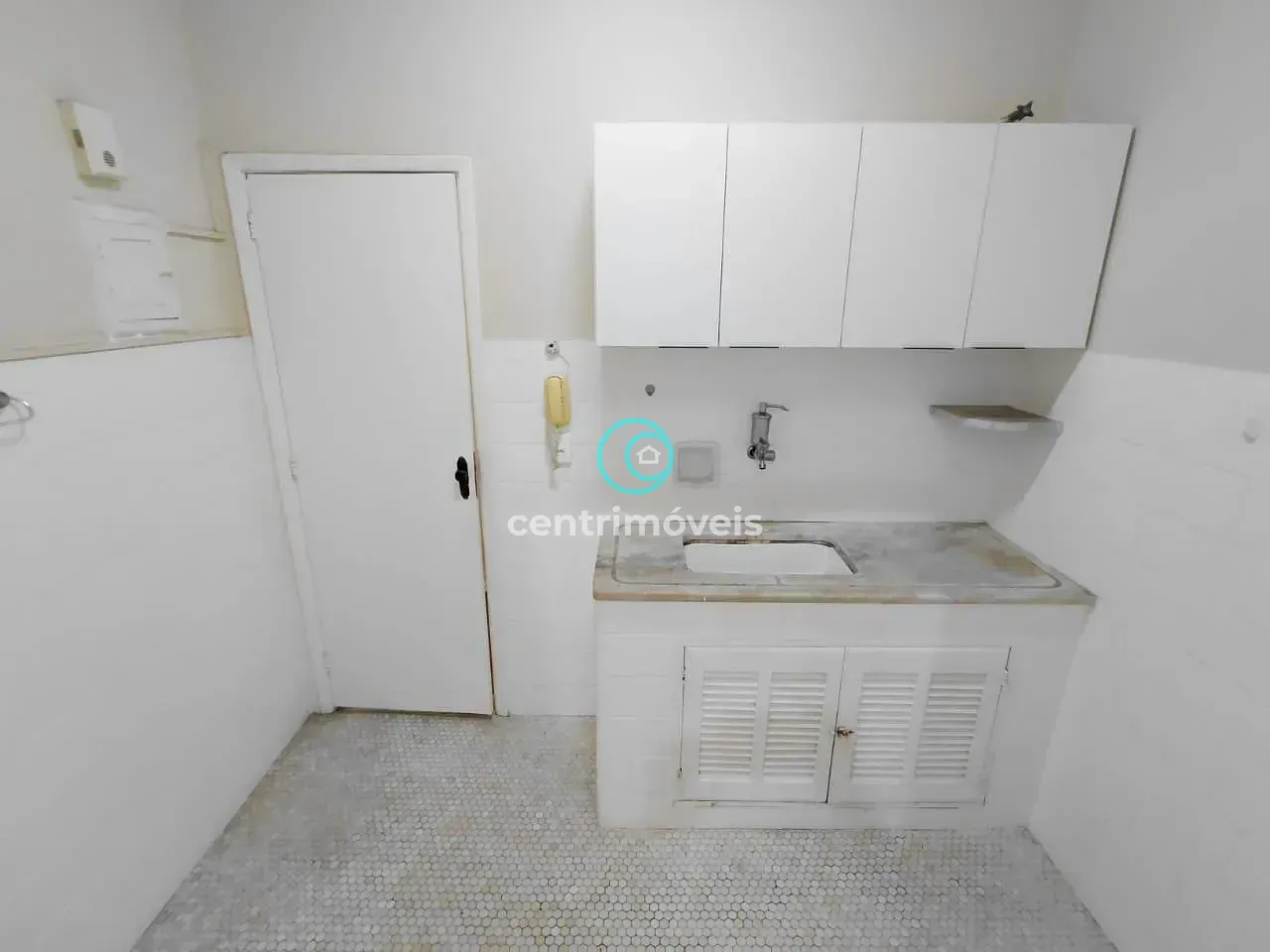 1 quarto e banheira: apartamento de 44 m² — photo 7