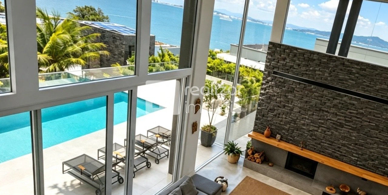 Furnished house, 560 m², with a water view — photo 21