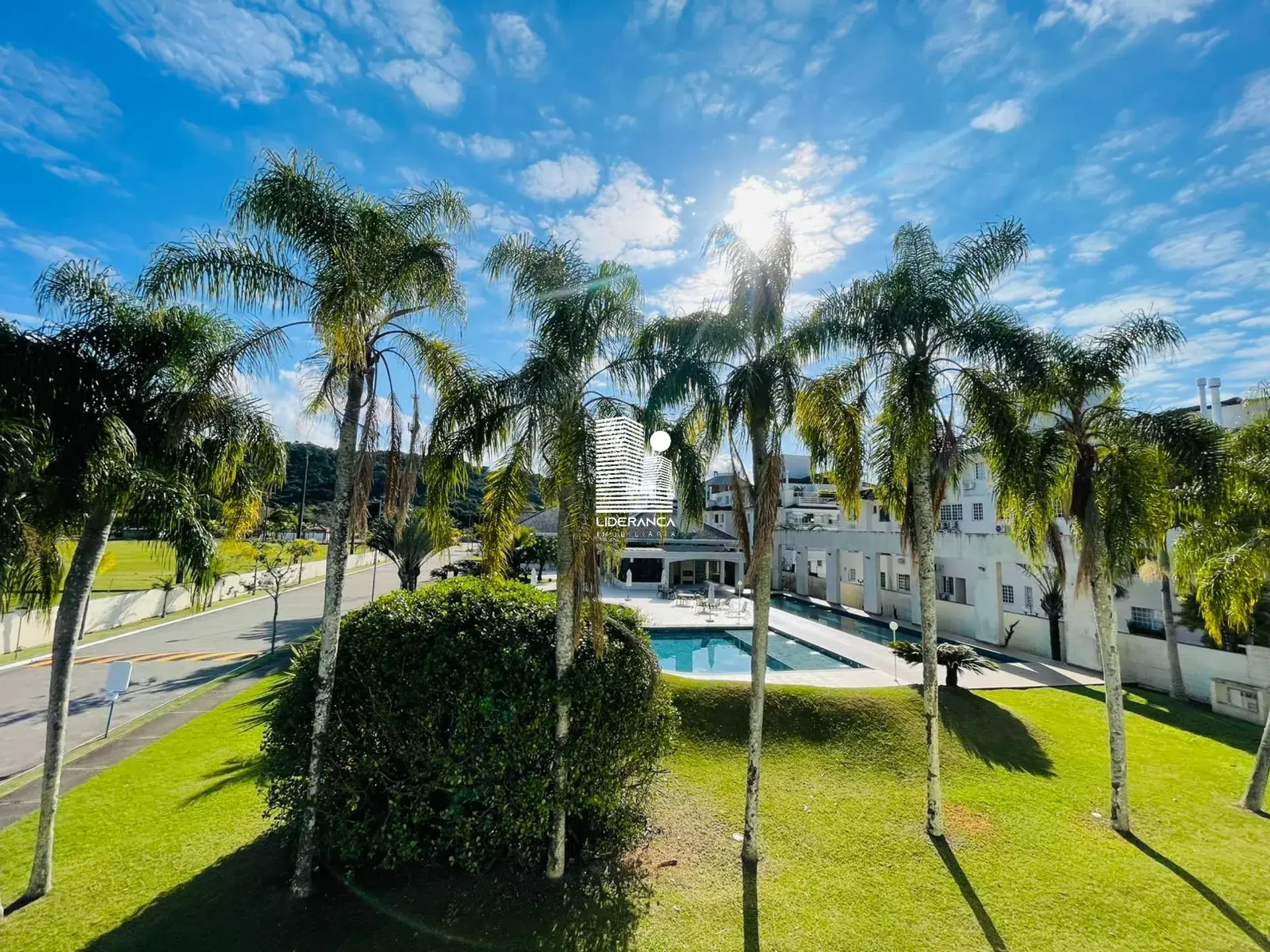 Casa mobiliada com 9 dormitórios e jardim privativo — photo 108