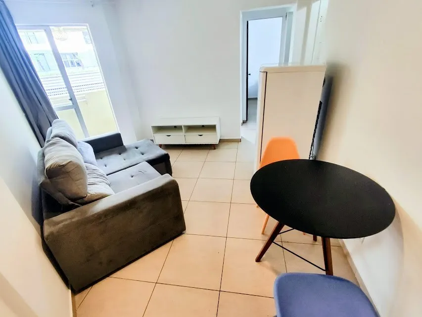 Apartamento de 1 quarto com varanda e 1 vaga — photo 3