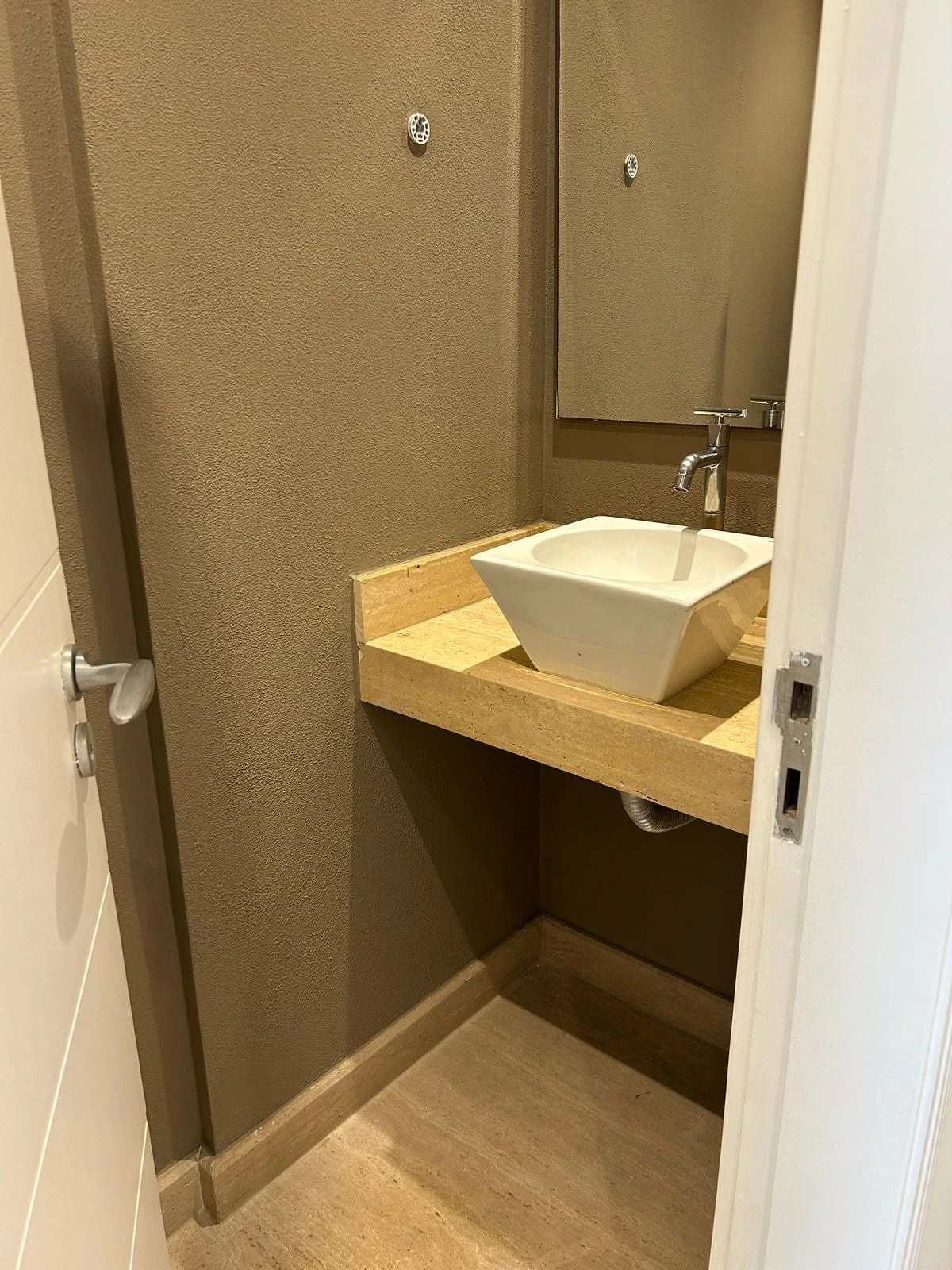 208 m² apartment with a bathtub and a water view — photo 22