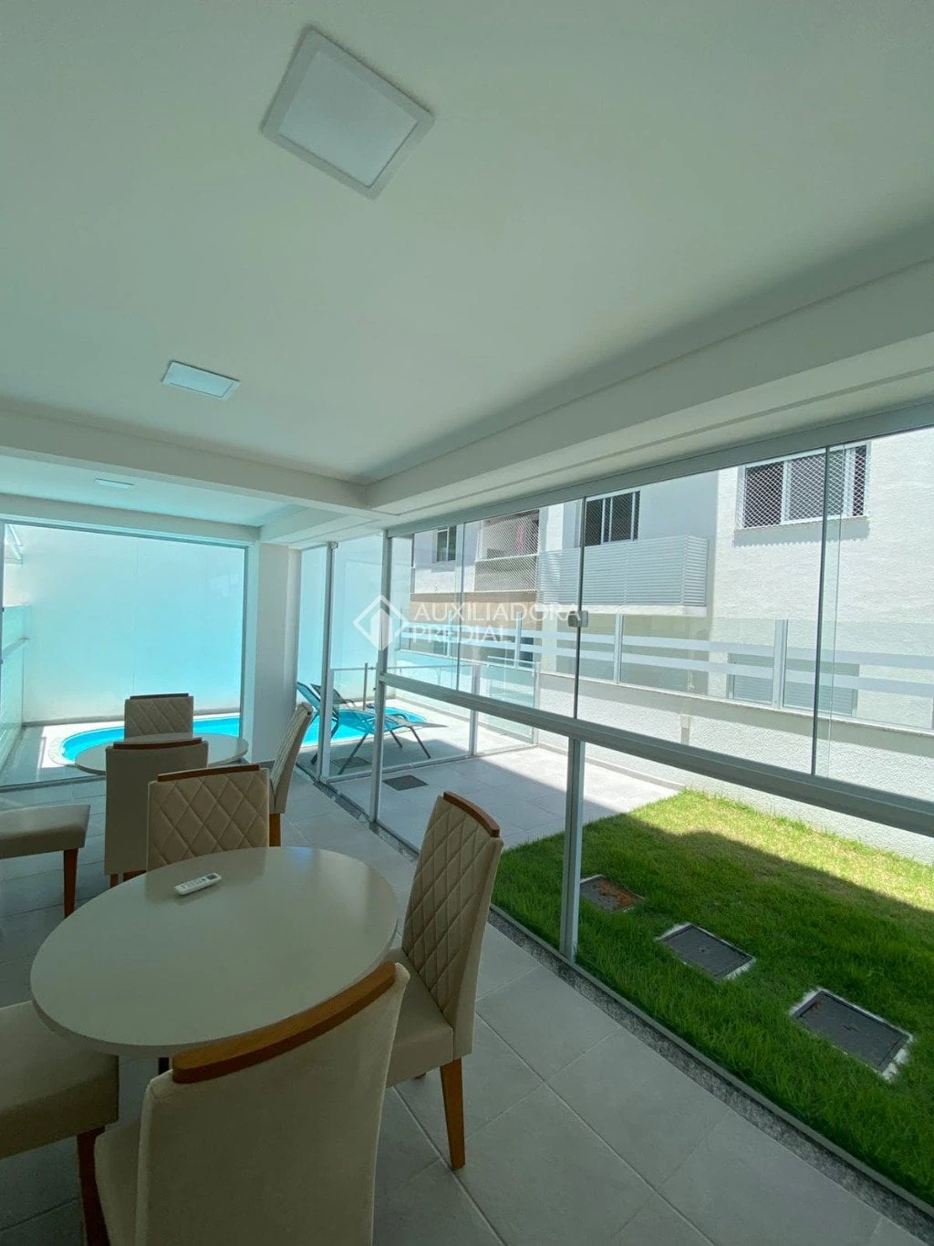 Apartment, 59 m², with a grill on the balcony — photo 13