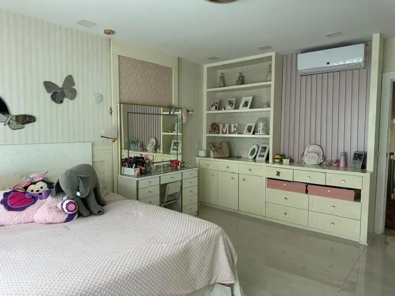 Furnished house with 6 suites and a private garden — photo 16