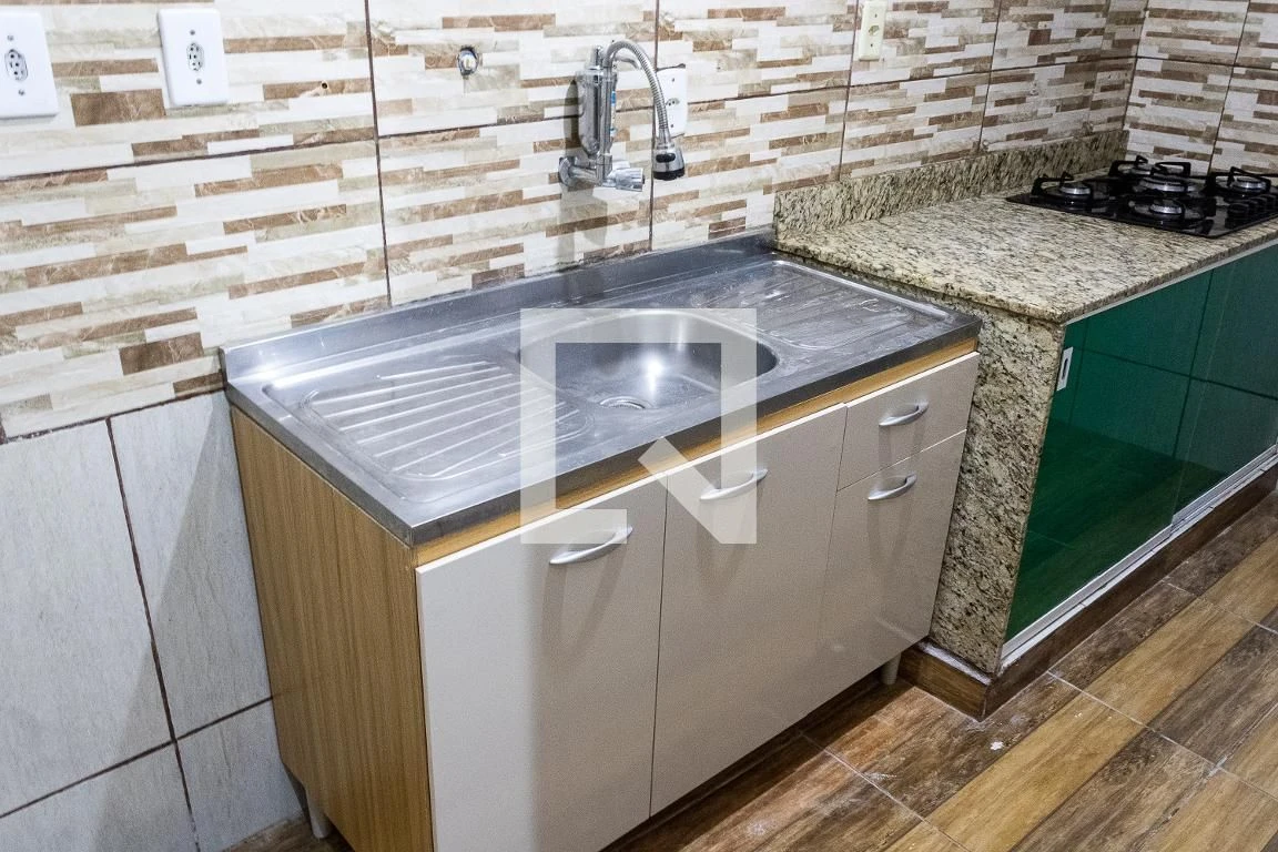 Unfurnished apartment with 2 bedrooms and closed kitchen — photo 14