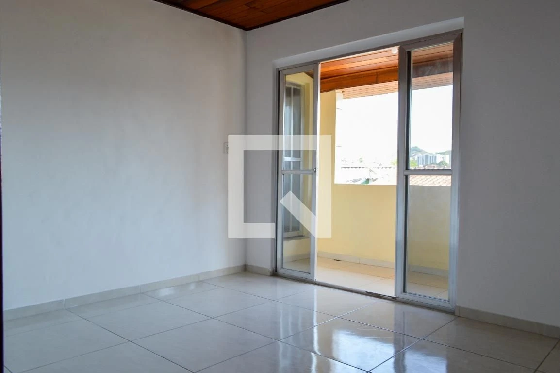 Condominium house with 2 bedrooms and a glass shower — photo 16