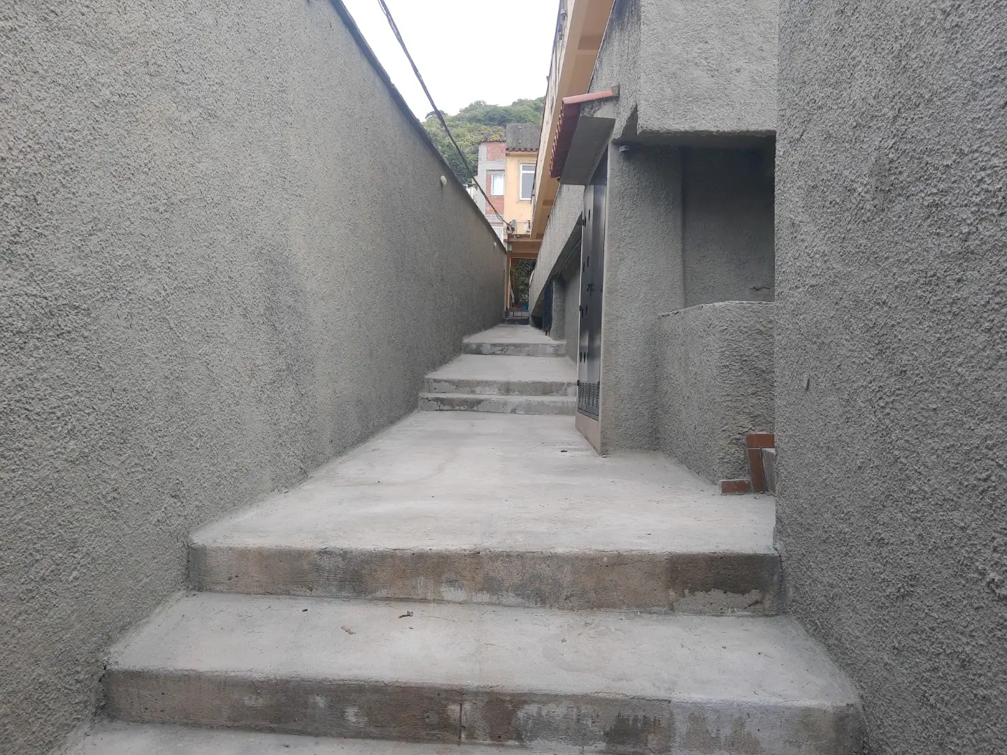 Немебльований будинок 50 м² з душем у склінні — photo 15