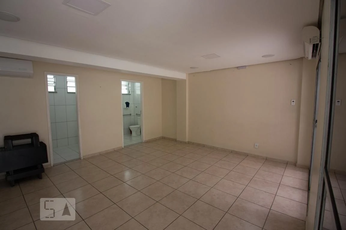 3-bedroom apartment with a mountain view — photo 27