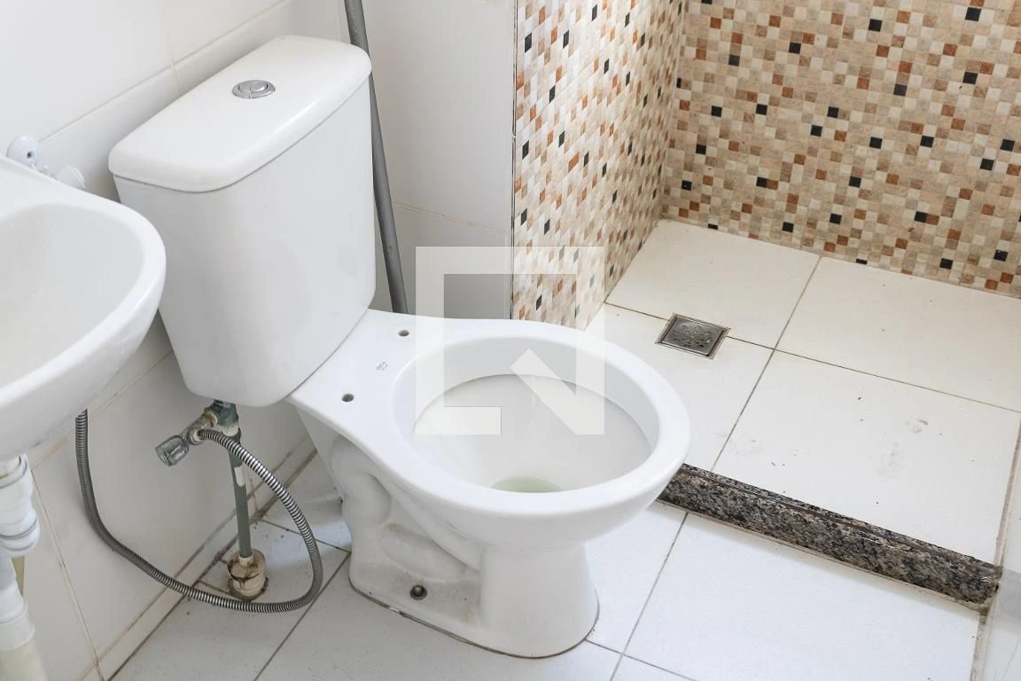Apartamento com 2 quartos e área de lavanderia — photo 5